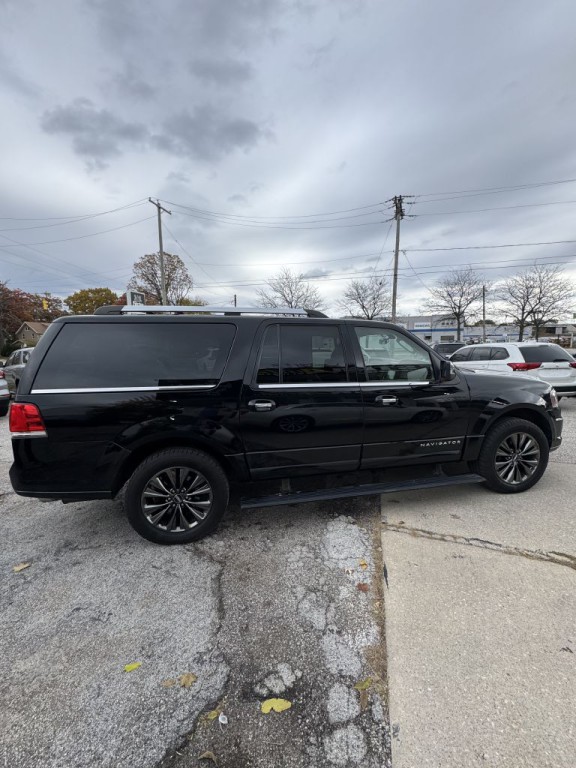 2017 Lincoln Navigator Image 6