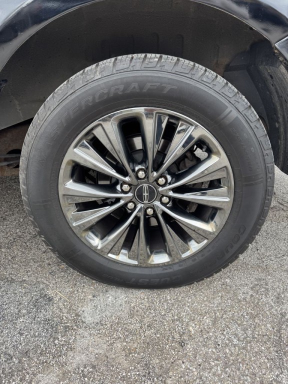 2017 Lincoln Navigator Image 10