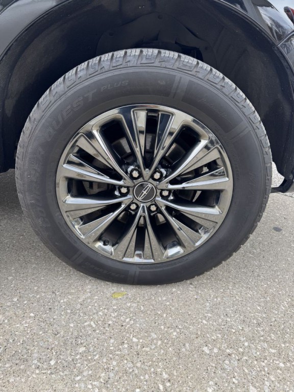 2017 Lincoln Navigator Image 11