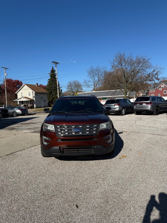 2016 Ford Explorer Image 2