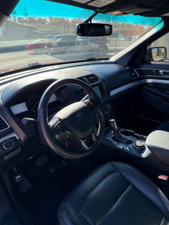 2016 Ford Explorer Image 15
