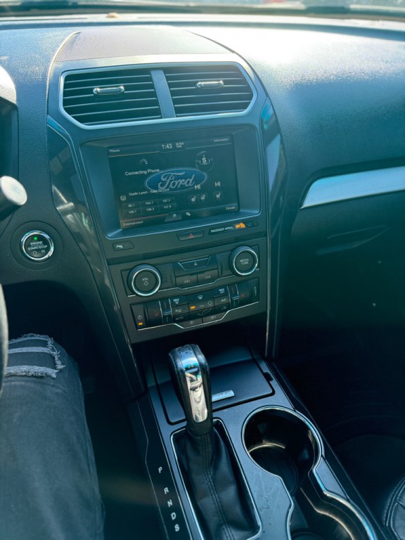 2016 Ford Explorer Image 21