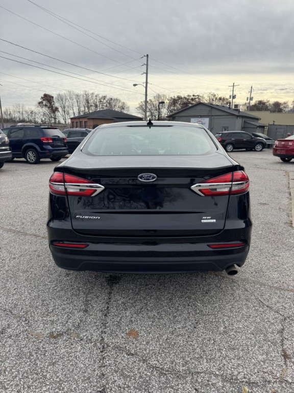 2019 Ford Fusion Image 4