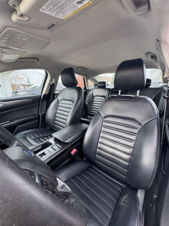 2019 Ford Fusion Image 14