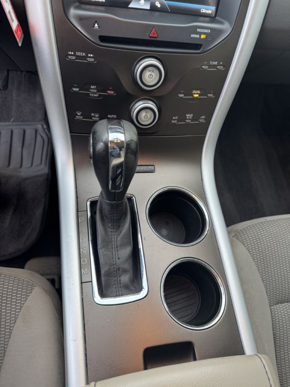 2012 Ford Edge Image 17