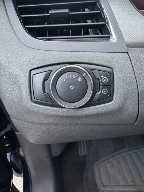 2012 Ford Edge Image 23