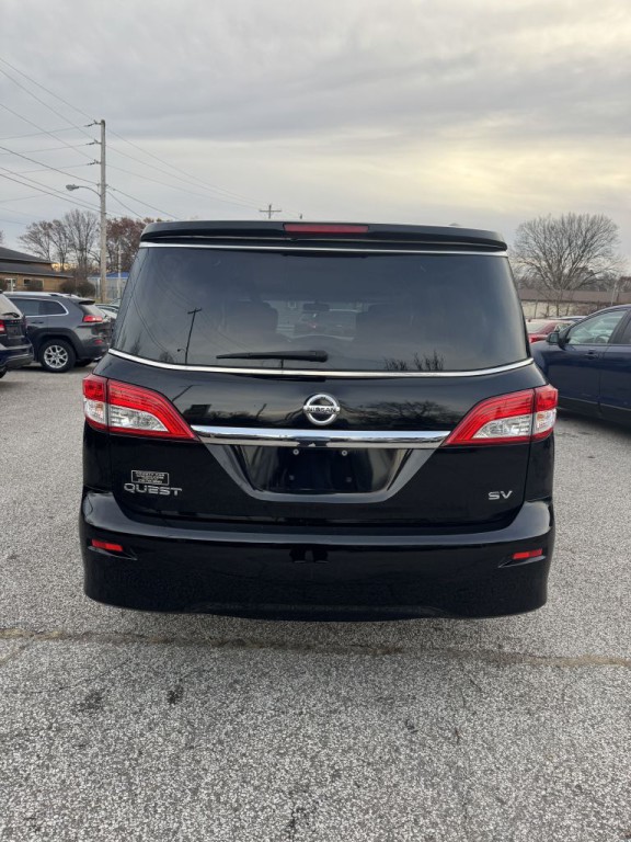 2017 Nissan Quest Image 4