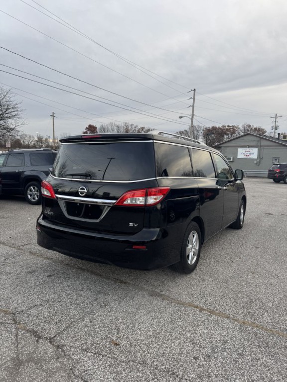 2017 Nissan Quest Image 5