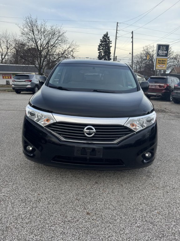 2017 Nissan Quest Image 8