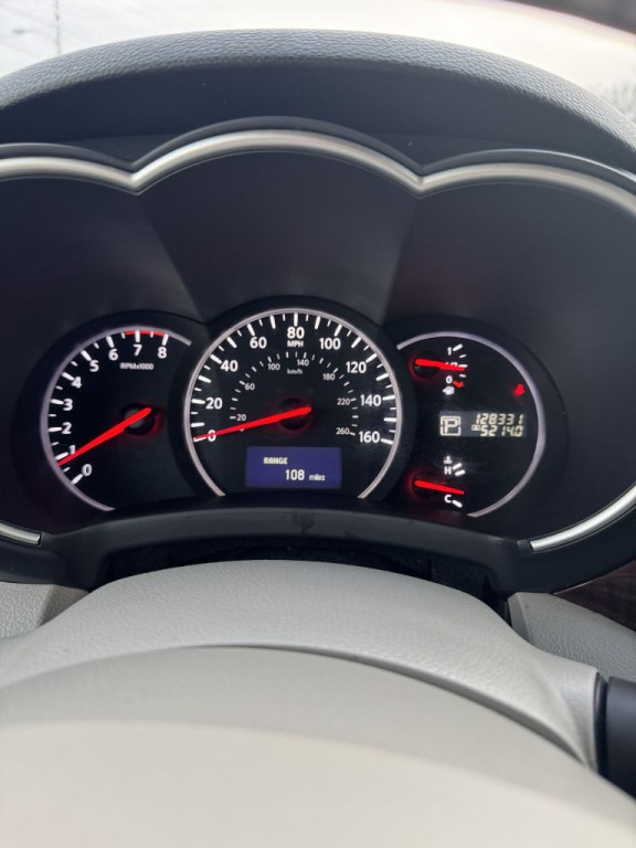 2017 Nissan Quest Image 14