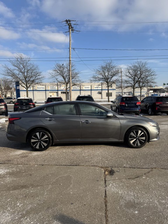 2021 Nissan Altima Image 6