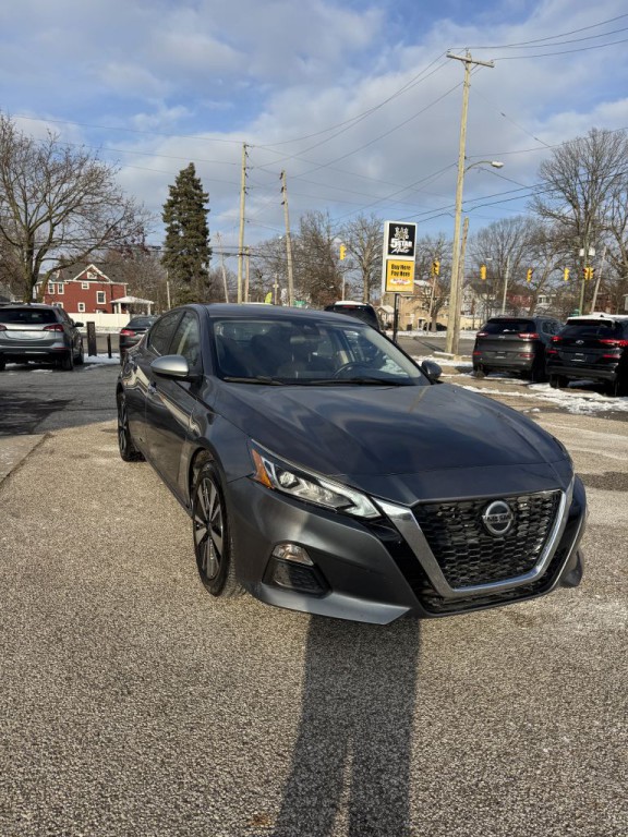 2021 Nissan Altima Image 7