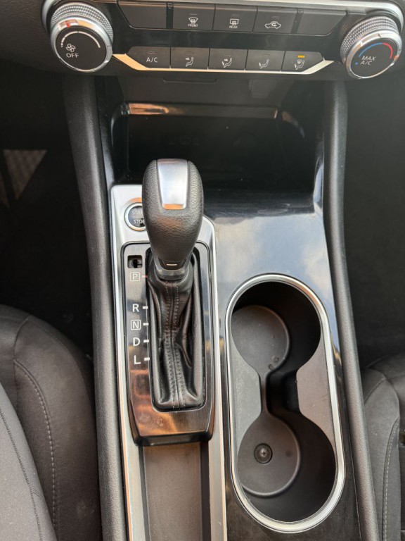 2021 Nissan Altima Image 18