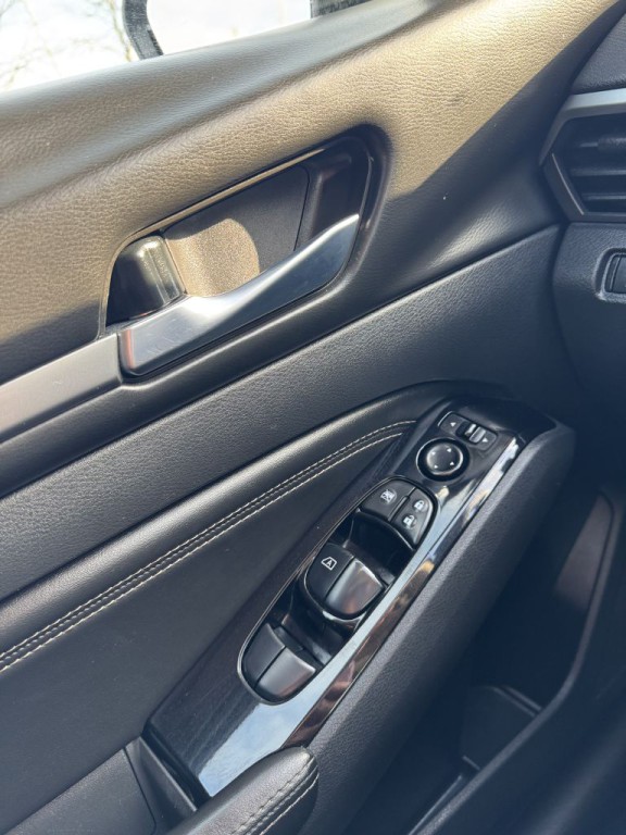 2021 Nissan Altima Image 22