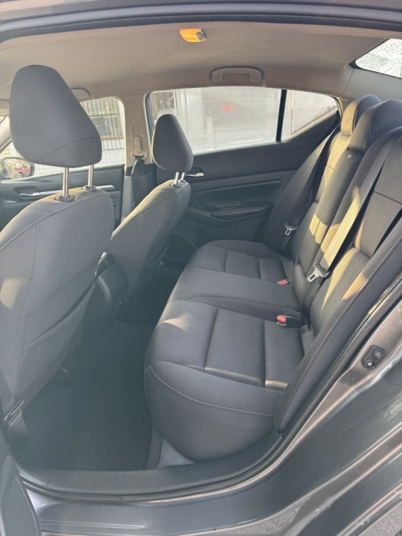 2021 Nissan Altima Image 24