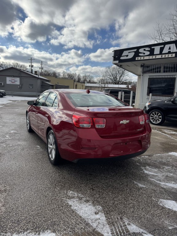 2013 Chevrolet Malibu Image 3