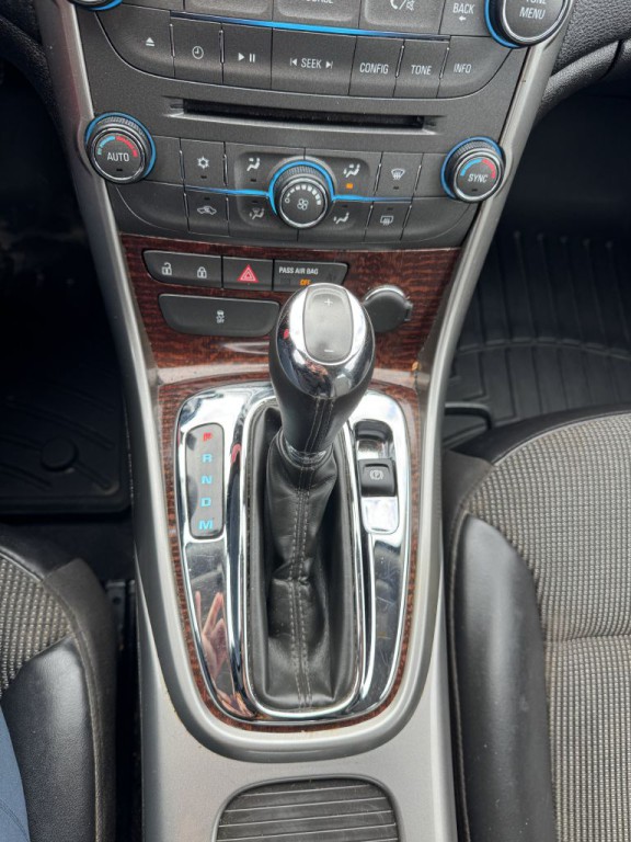 2013 Chevrolet Malibu Image 18