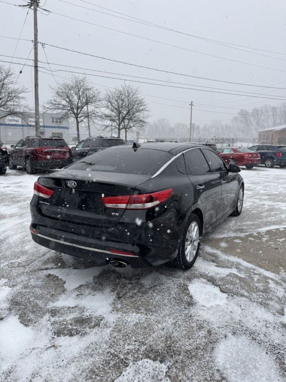 2017 Kia Optima Image 5