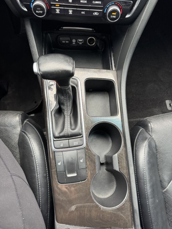 2017 Kia Optima Image 22