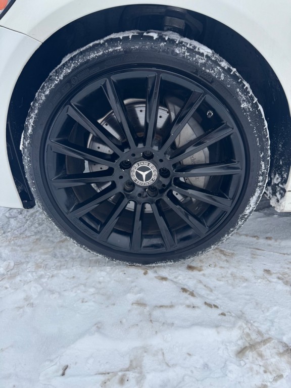 2017 Mercedes-Benz C-Class Image 9