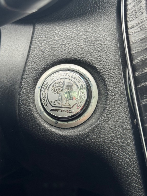 2017 Mercedes-Benz C-Class Image 23