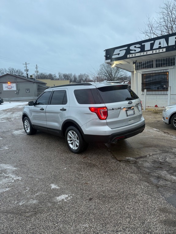 2017 Ford Explorer Image 5