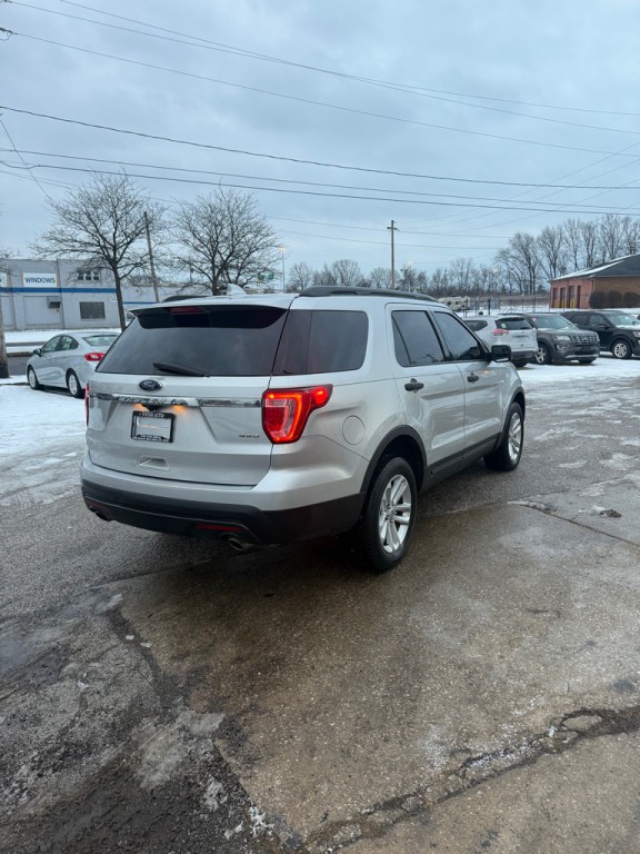 2017 Ford Explorer Image 7