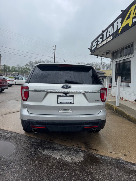2017 Ford Explorer Image 4