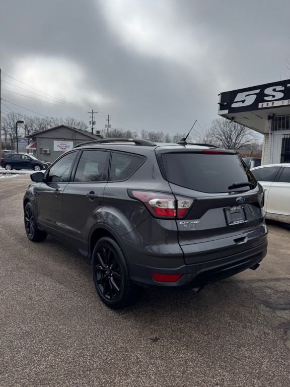2018 Ford Escape Image 3