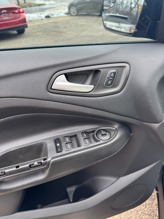 2018 Ford Escape Image 16