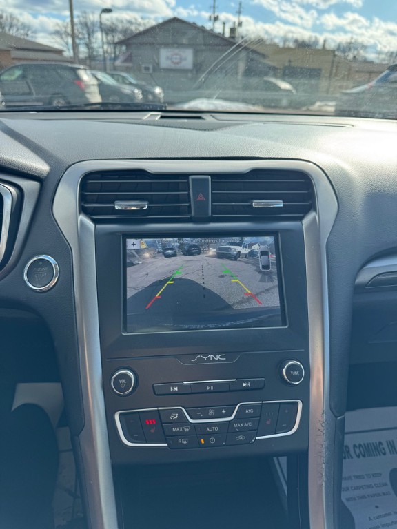 2019 Ford Fusion Image 24