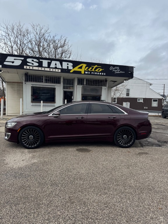 2017 Lincoln MKZ Image 2