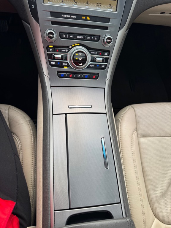 2017 Lincoln MKZ Image 17