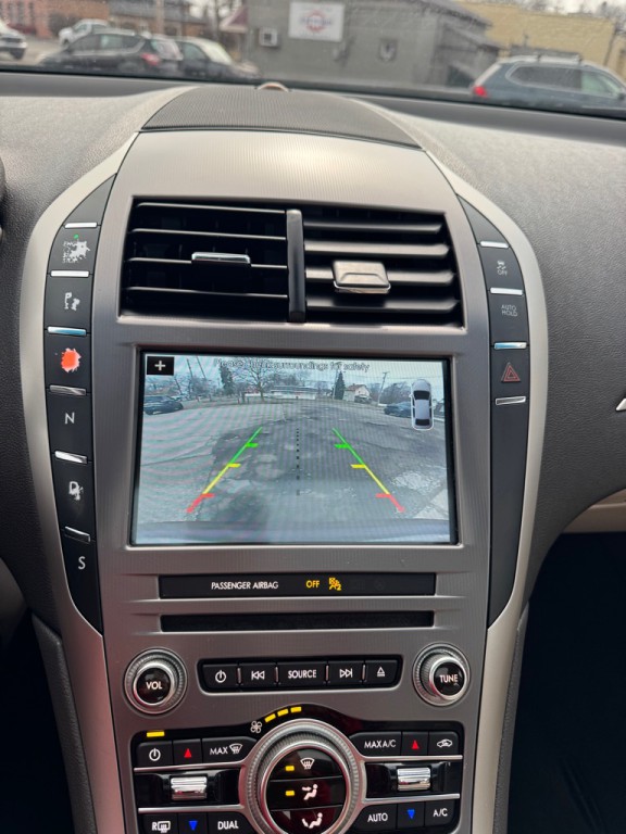 2017 Lincoln MKZ Image 20