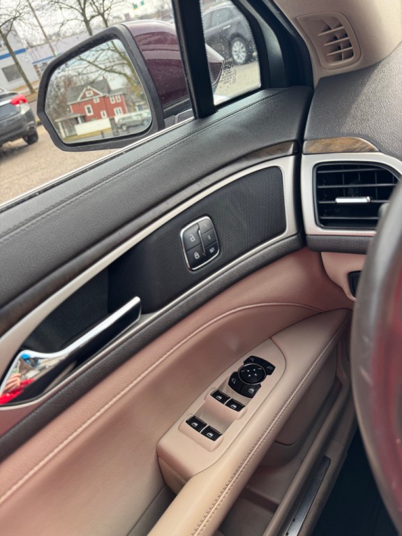 2017 Lincoln MKZ Image 25