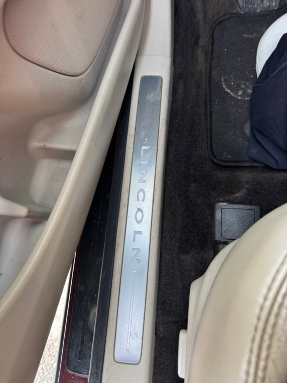 2017 Lincoln MKZ Image 26