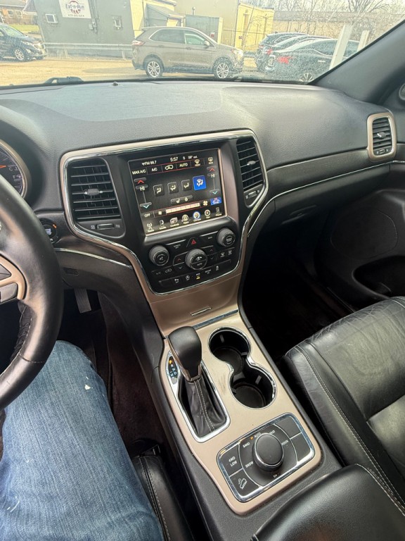 2017 Jeep Grand Cherokee Image 22