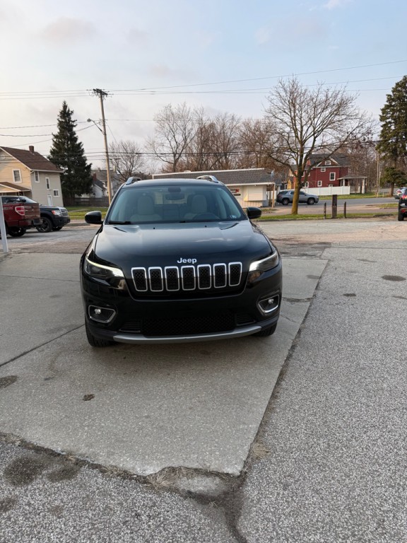 2019 Jeep Cherokee Image 3
