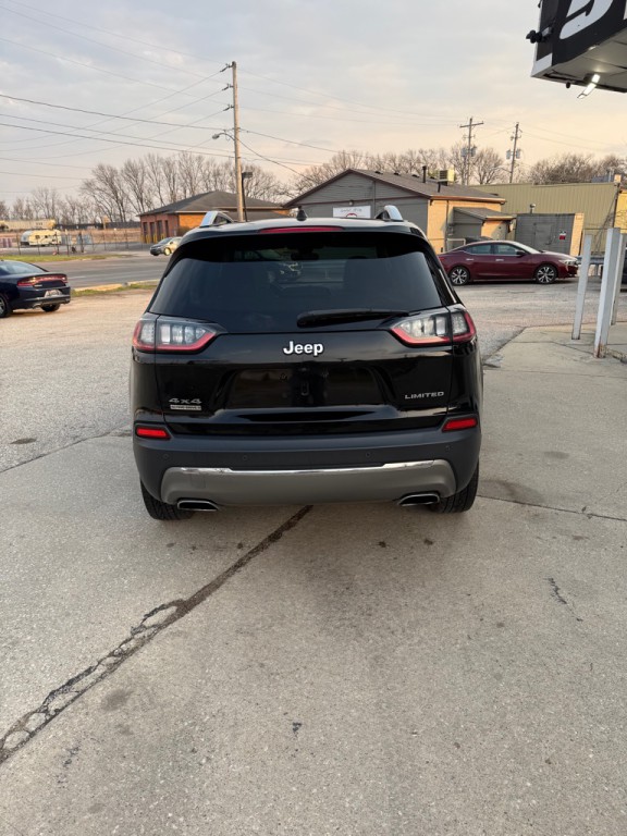 2019 Jeep Cherokee Image 6
