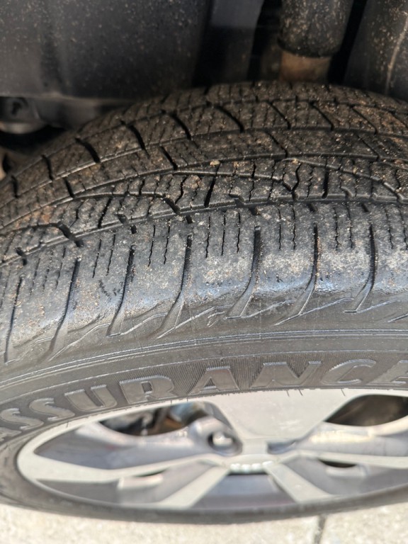 2019 Jeep Cherokee Image 9