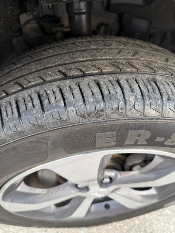 2019 Jeep Cherokee Image 11