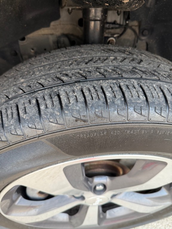 2019 Jeep Cherokee Image 13