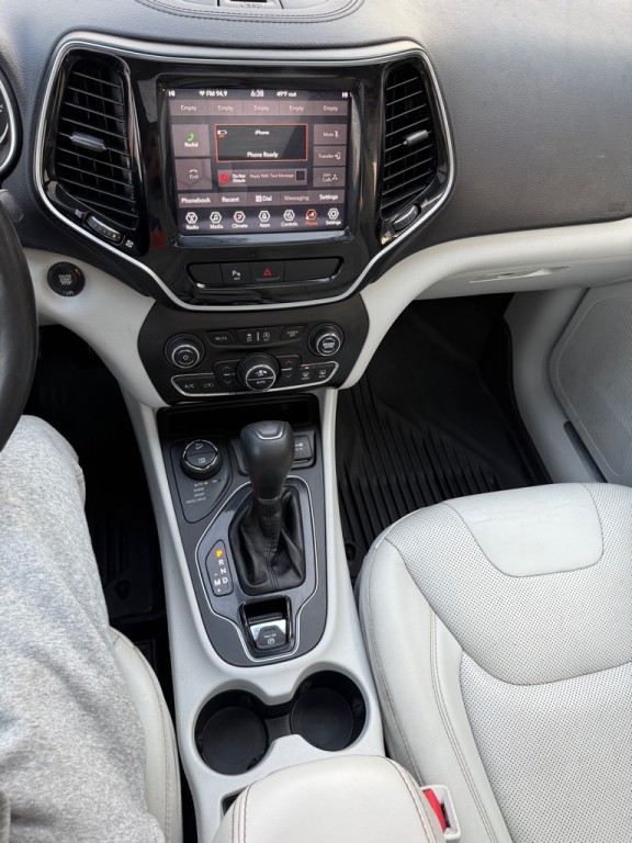 2019 Jeep Cherokee Image 22