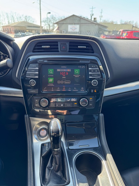 2020 Nissan Maxima Image 16