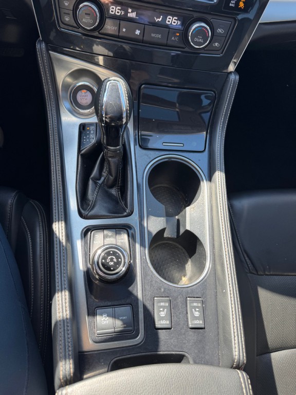 2020 Nissan Maxima Image 17