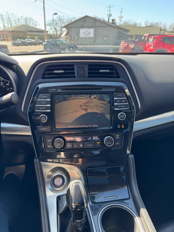 2020 Nissan Maxima Image 21