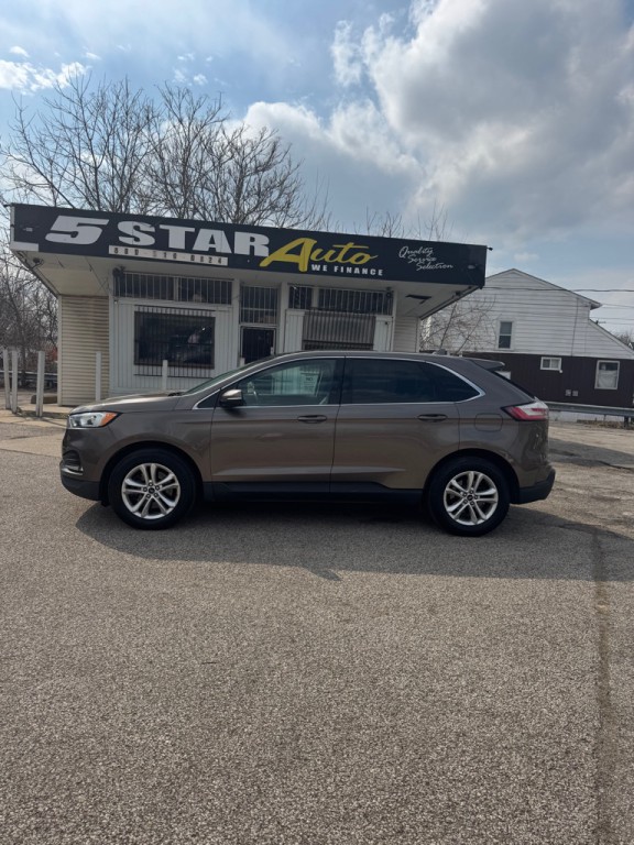 2019 Ford Edge Image 2