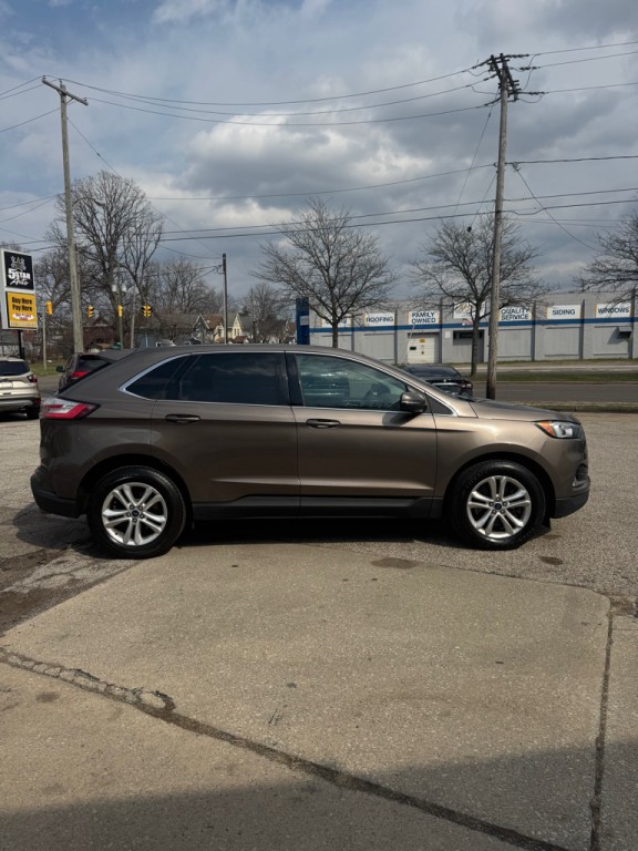 2019 Ford Edge Image 6
