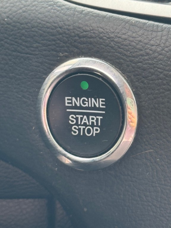 2019 Ford Edge Image 20