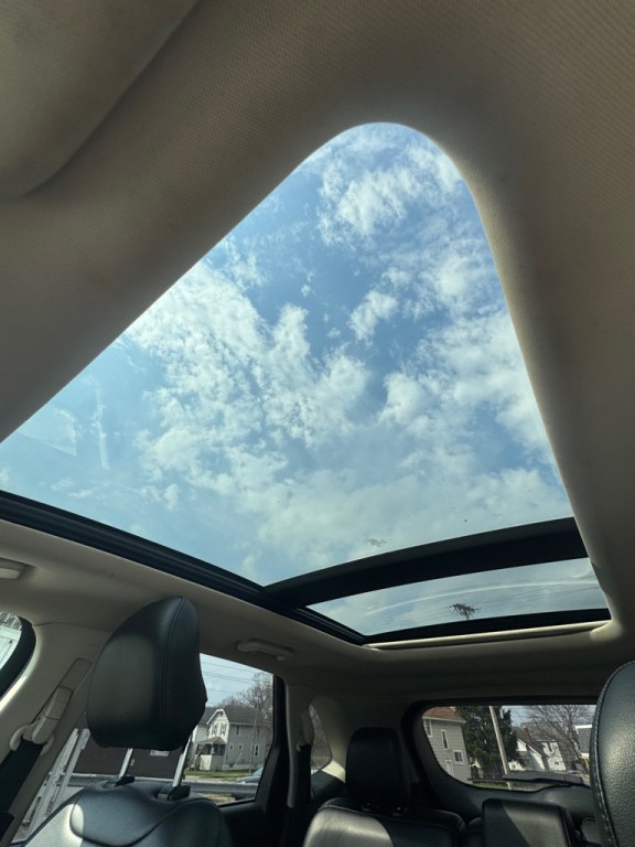 2019 Ford Edge Image 25
